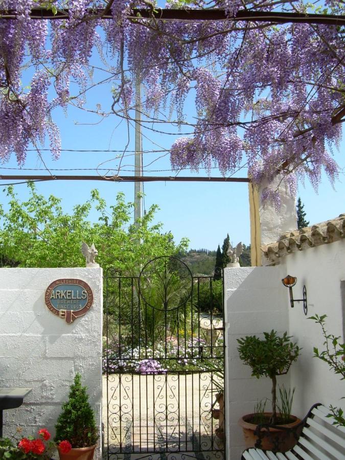 River Ebro Holidays Tivenys Ngoại thất bức ảnh